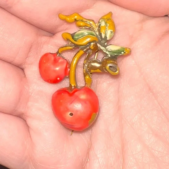 🍒❤️Cherry Brooch🍒❤️ - Picture 2 of 5